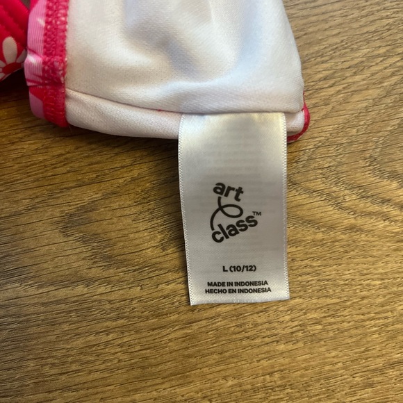 Fun Art Class 1 piece but more like a bikini. Size 10-12 - Picture 2 of 3